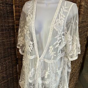 Hayden Ivory Color Lace Cover Up One Size NWT Beautiful Beach